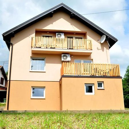 Apartments Zugec Seliste Dreznicko Exterior photo