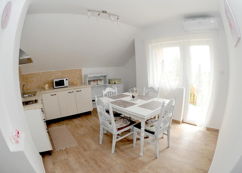 Apartments Zugec Seliste Dreznicko Room photo